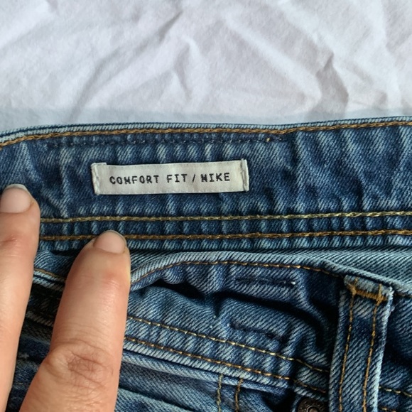 Jack & Jones Distressed Denim Slim Jeans “Mike” Design - Picture 3 of 12